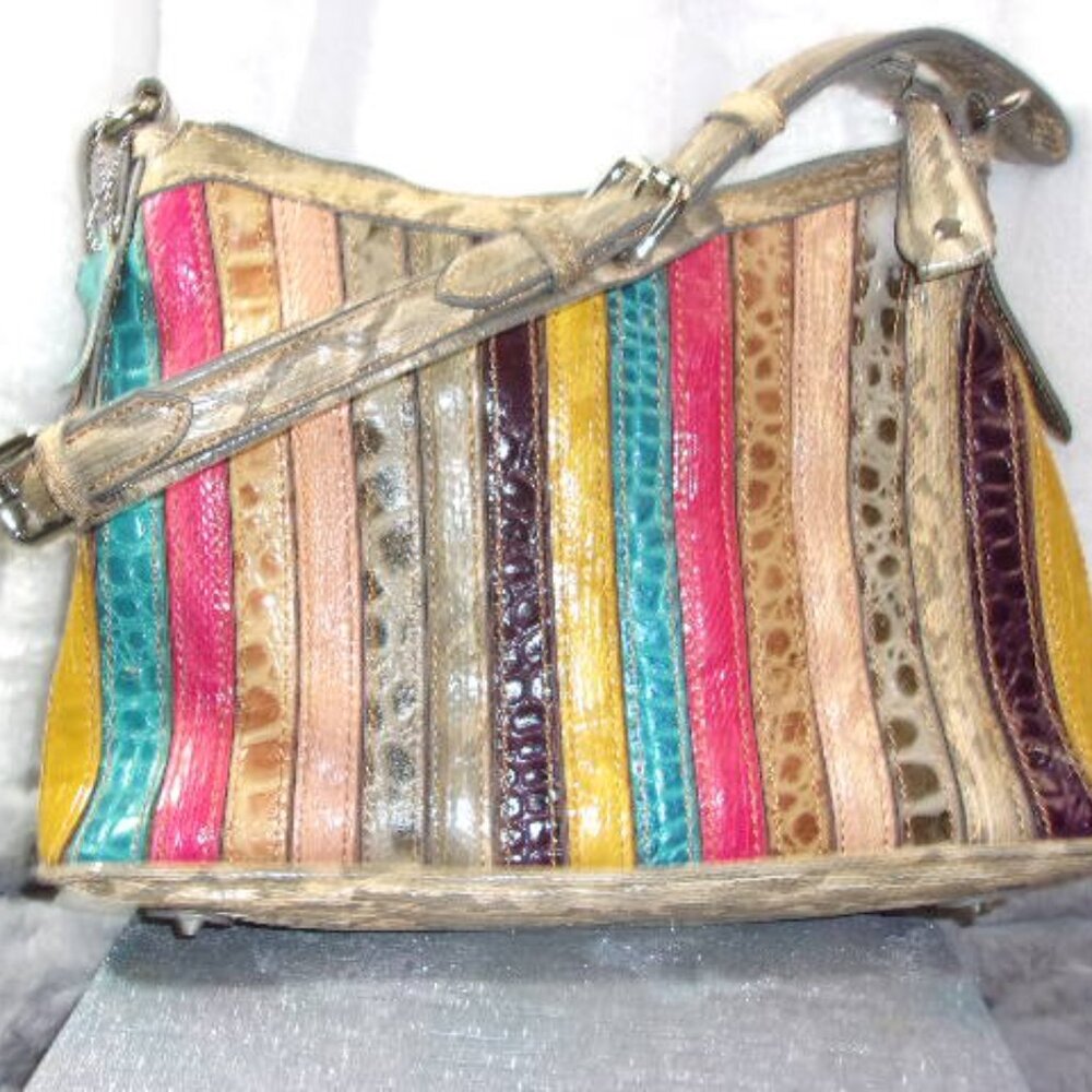 E-99 MADI CLAIRE GENUINE LEATHER STRIPED SHOULDER BAG